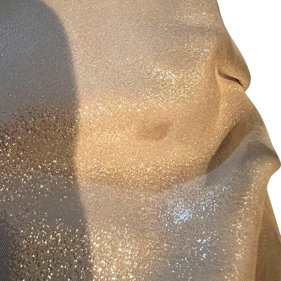 Gorgeous Authentic Fendi Mia Gold Handbag with COA - Picture 13 of 17